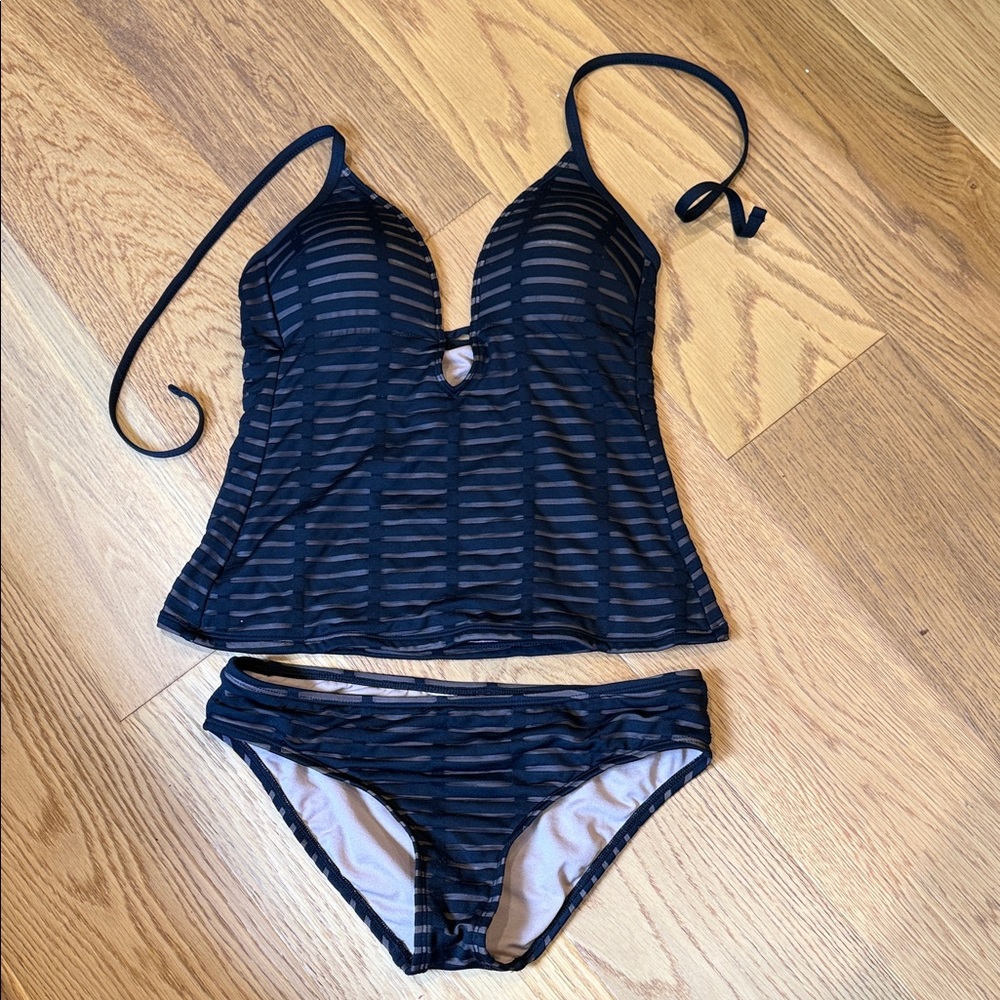 *Kenneth Cole Black Mesh Striped Bikini Set Womens Small Halter AJ468